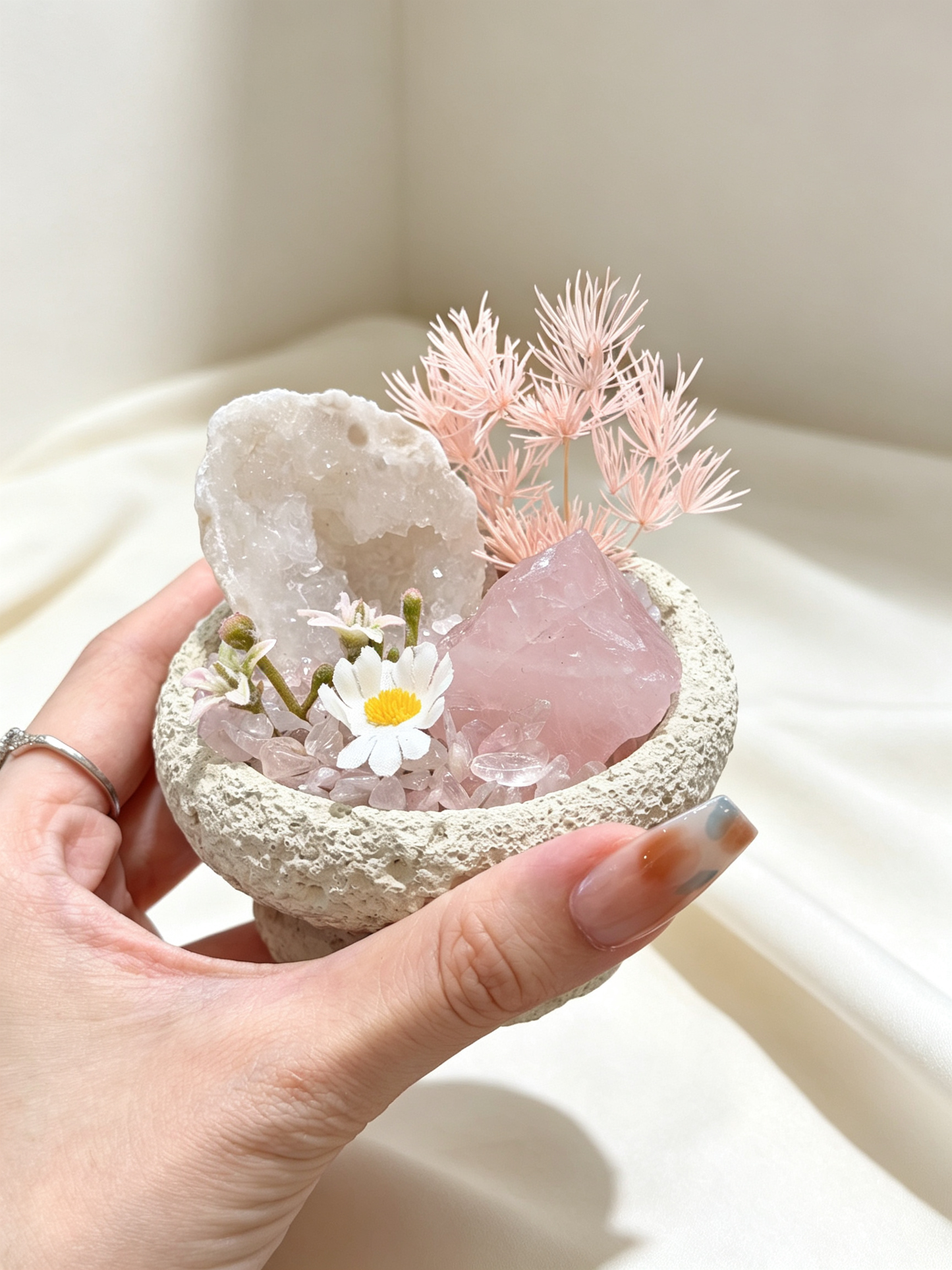 Peach Nest Rose Quartz & Clear Quartz Geode Healing Desk Garden