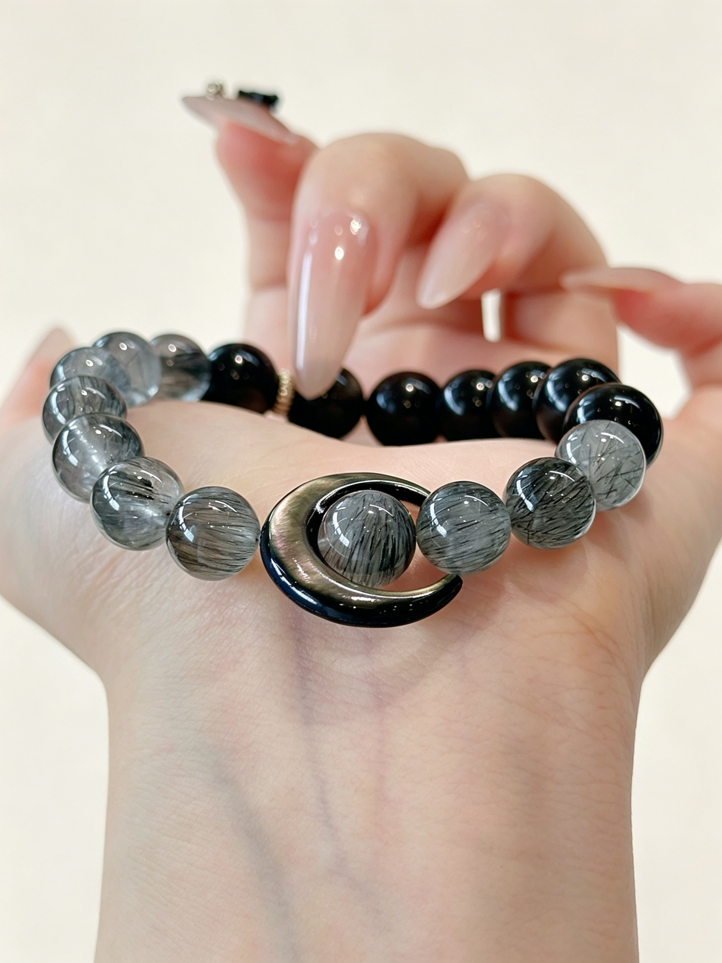Black Moon Stillness product image 9